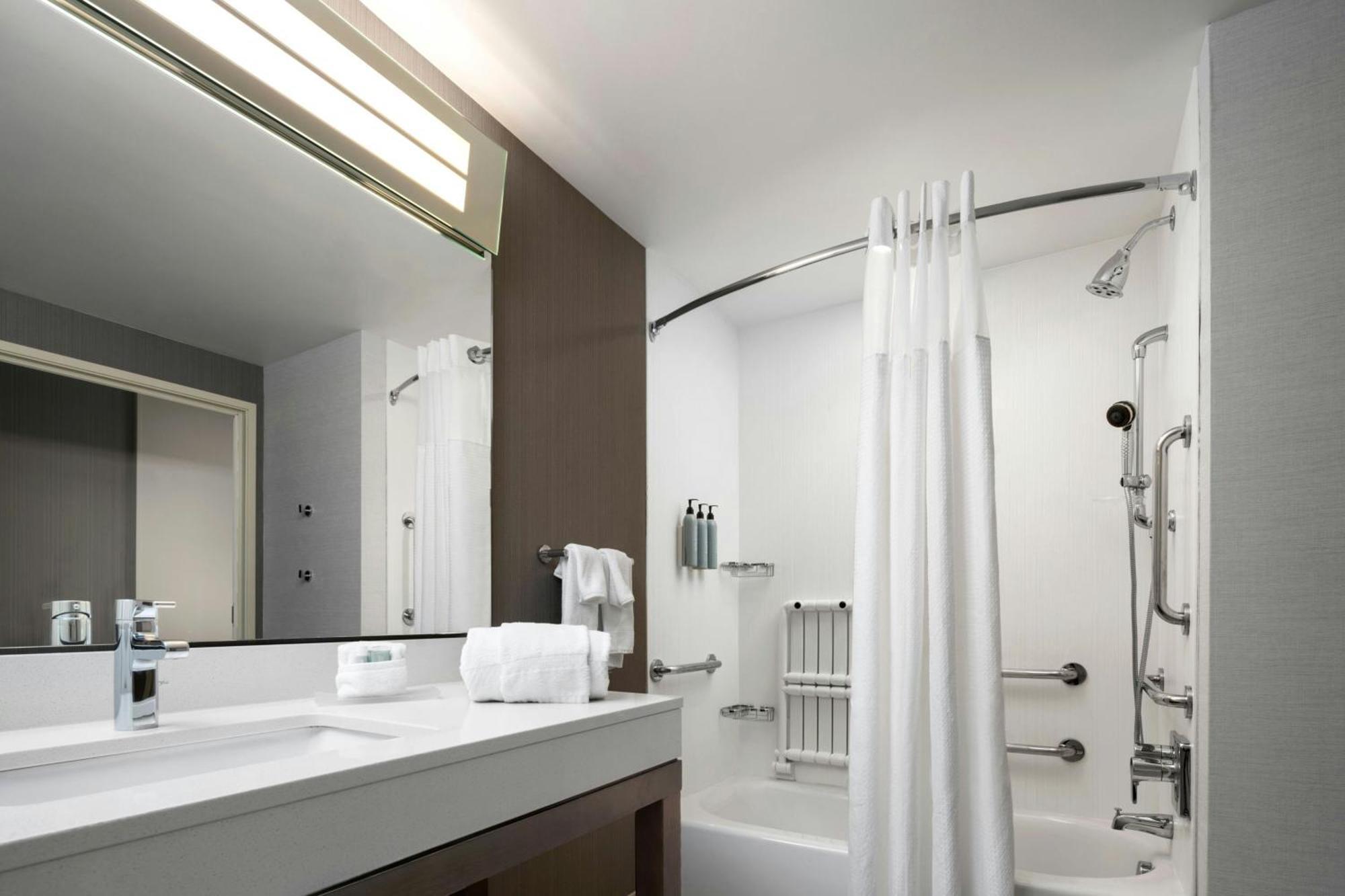 Courtyard By Marriott Denver North/Westminster Eastlake Luaran gambar